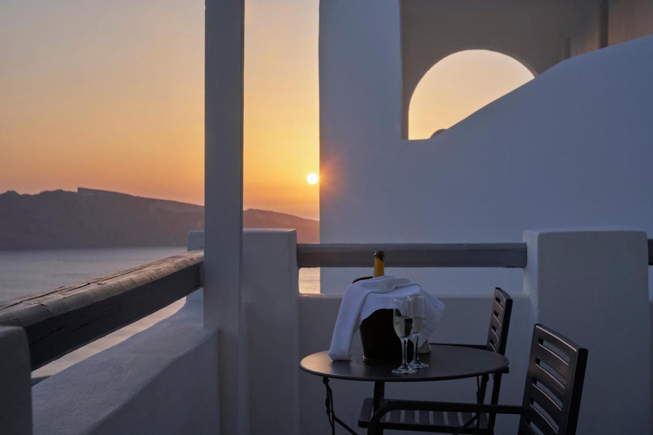 Hotel Mr And Mrs White Oia - Santorini Esterno foto